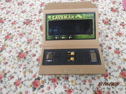 Tomy caveman 80s - handheld, game